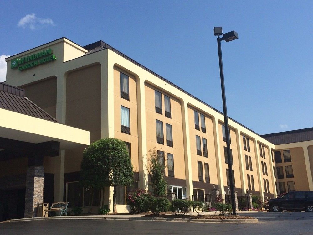 Отель Wyndham Garden Charlotte Airport Southeast Экстерьер фото