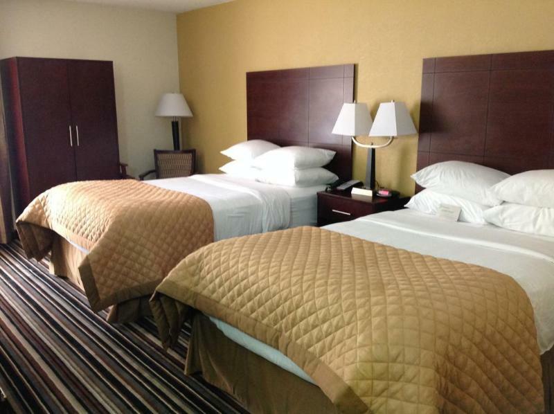 Отель Wyndham Garden Charlotte Airport Southeast Экстерьер фото